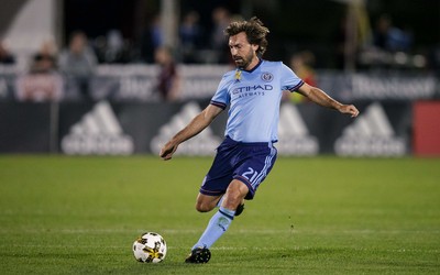 TVT体育热议--落后连追三球逆转巴西